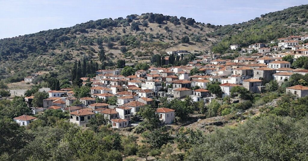 ANEMOTIA_KALLONIS_LESVOU_VOREIO_AIGAIO_GREECE