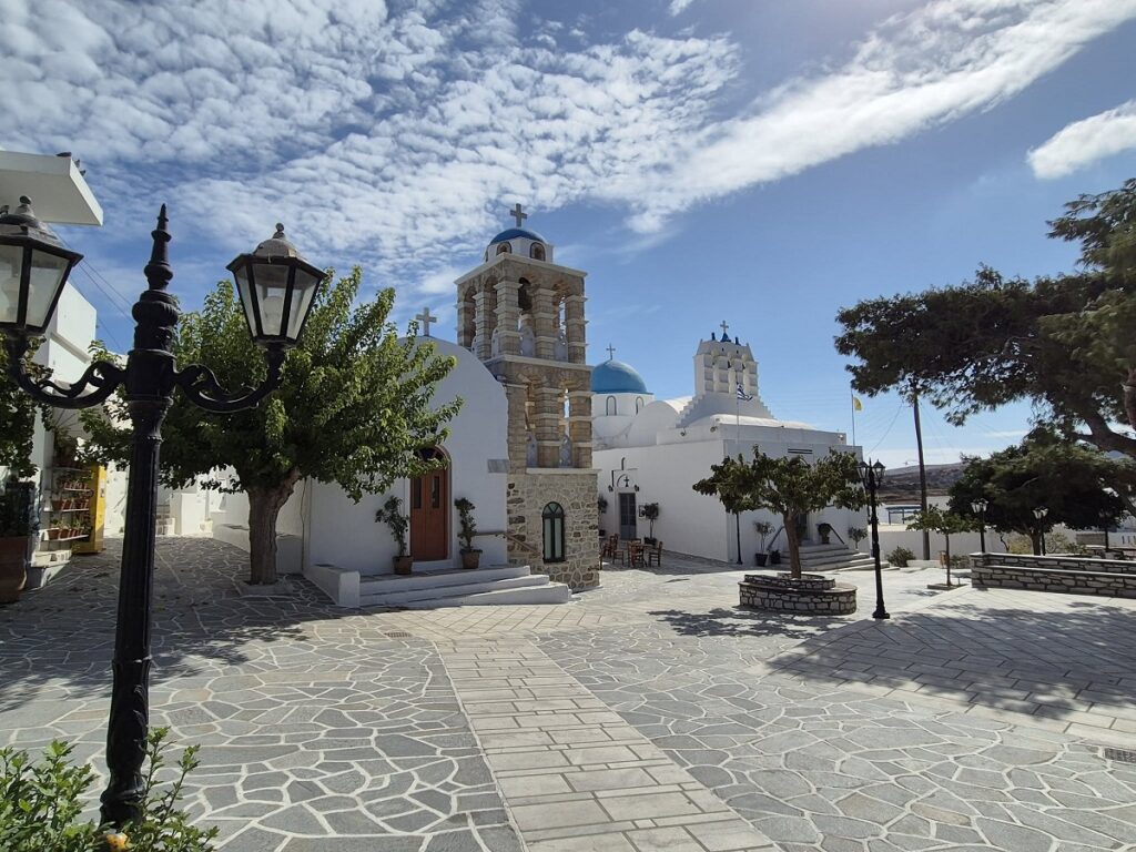 PAROS_GREECE_EKKLISIES