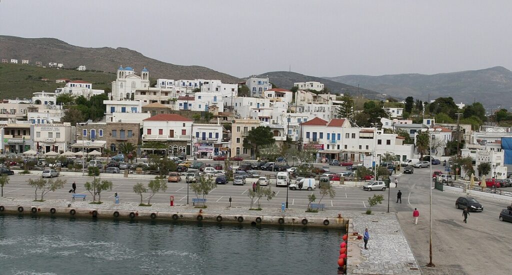 GAVRIO_YDROUSSAS_ANDROU_CYCLADES_LIMANI