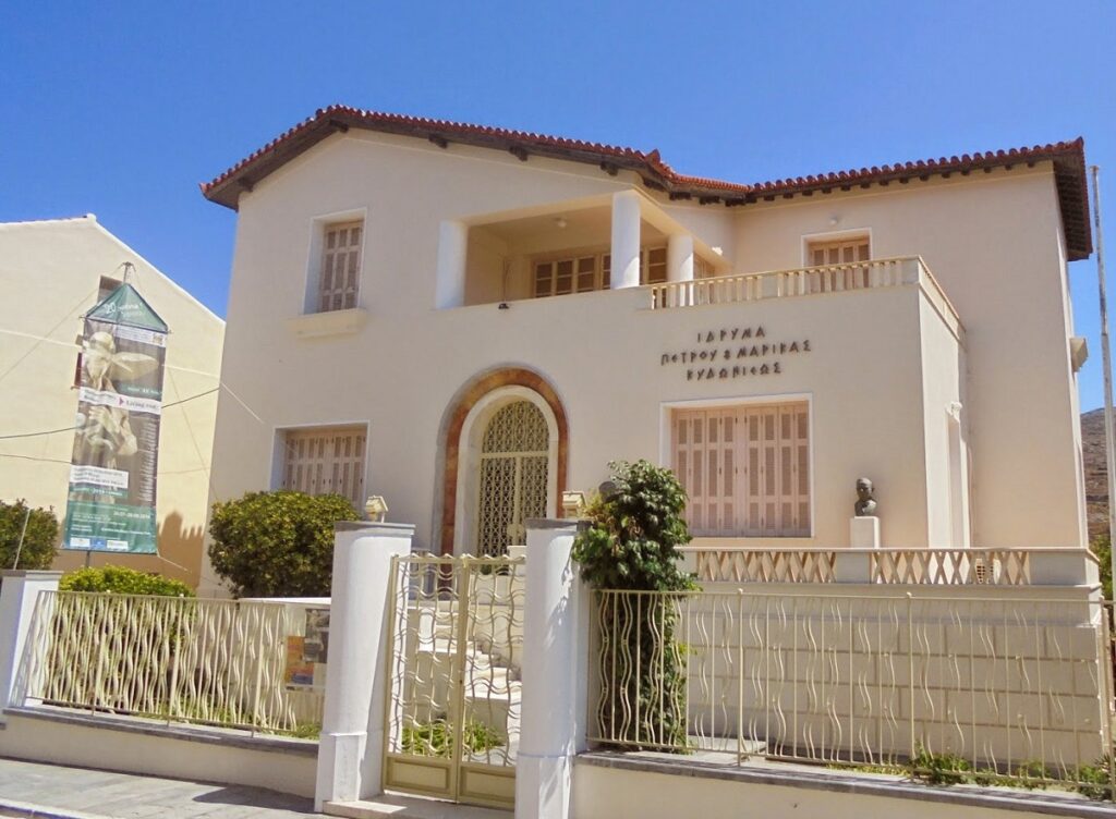 IDRYMA_PETROU_KAI_MARIAS_KYDONIEOS_CHORA_ANDROS