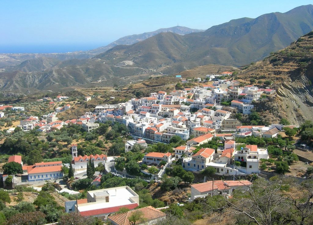 TO_APERI_KARPATHOU
