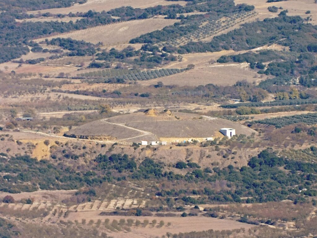 LOFOS_KASTA_AMFIPOLH_SERRON_PANORAMIKI